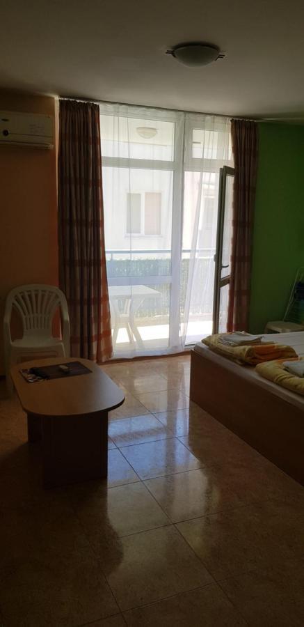 Elit 4 Apartments Napospart Kültér fotó