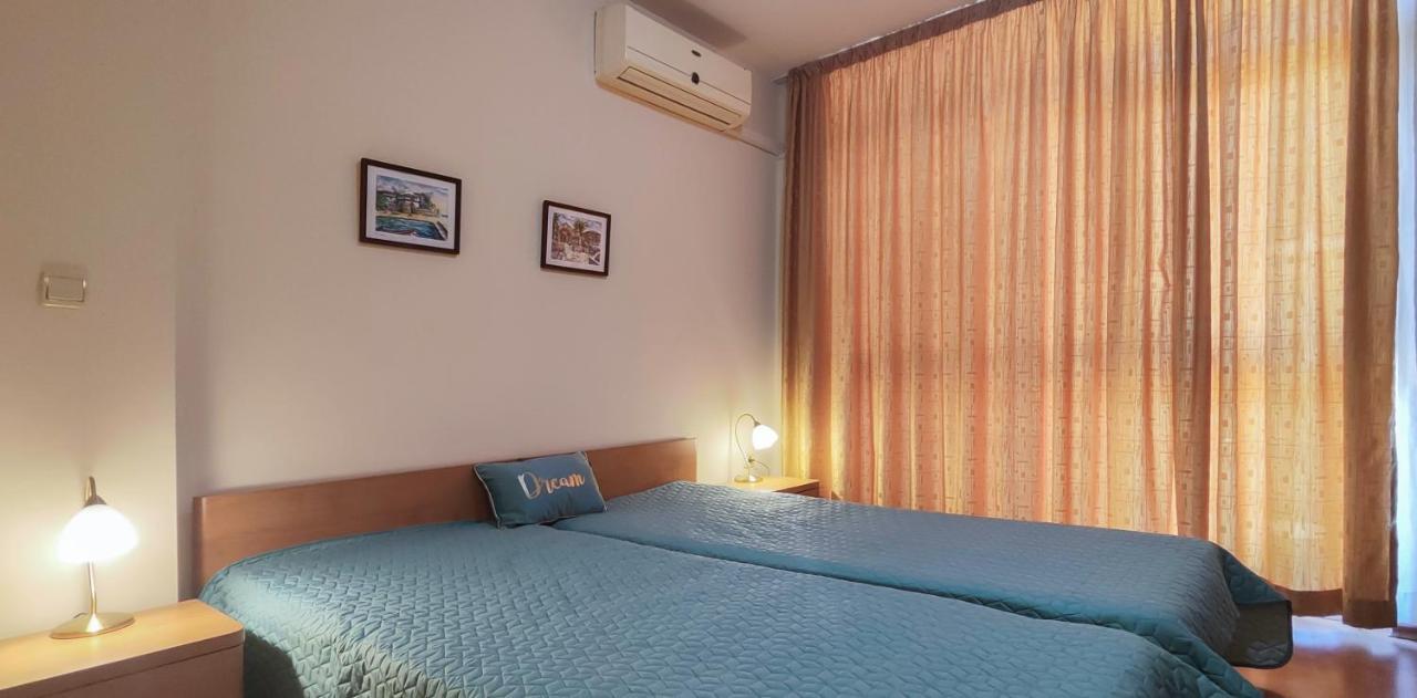 Elit 4 Apartments Napospart Kültér fotó