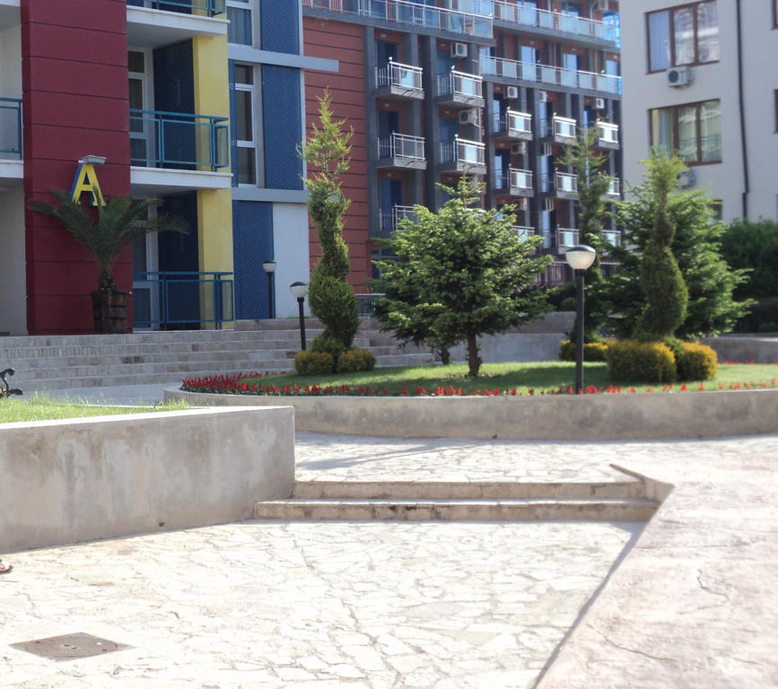 Elit 4 Apartments Napospart Kültér fotó