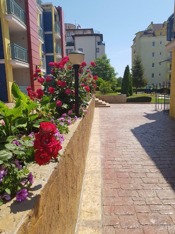 Elit 4 Apartments Napospart Kültér fotó