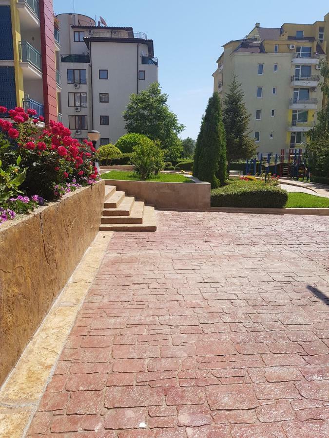 Elit 4 Apartments Napospart Kültér fotó