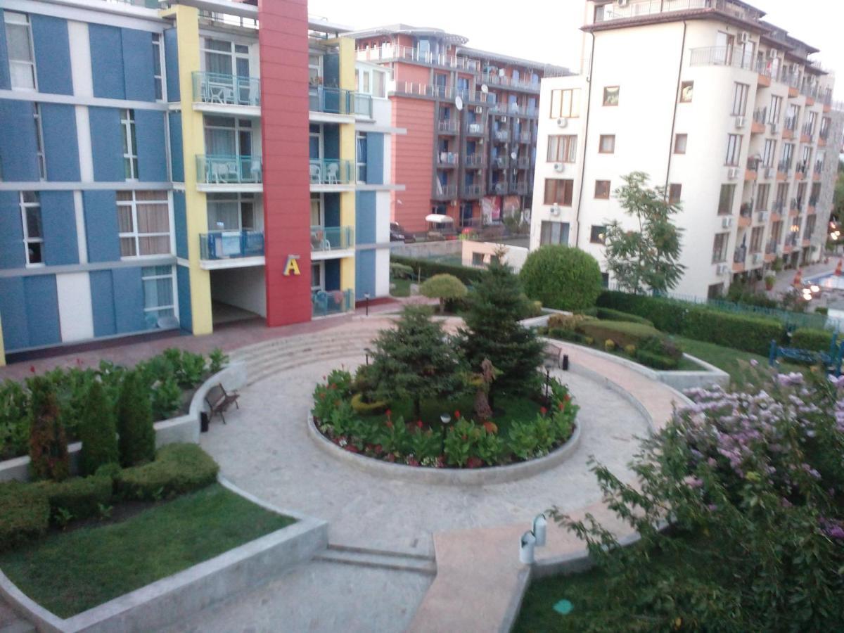 Elit 4 Apartments Napospart Kültér fotó